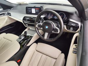 BMW 5-Series 2018 - Image 4