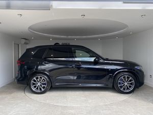 BMW X5 2024 - Image 2