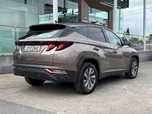 Hyundai Tucson 2WD Executive HEV Auto - Image 4