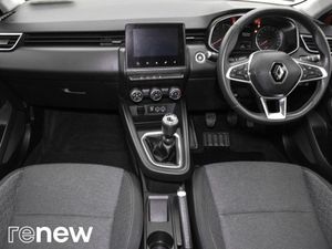 Renault Clio Iconic TCe 100 My19 - Image 2