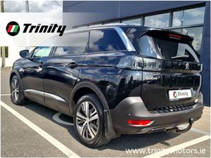 Peugeot 5008 ONE Owner 1.5 Bluehdi 130BHP Allure - Image 3