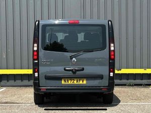 231 RENAULT TRAFFIC LWB 9 SEATER BUSINESS - Image 3