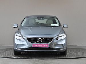 Volvo V40 2.0 D2 120BHP Momementum Edition  full - Image 2