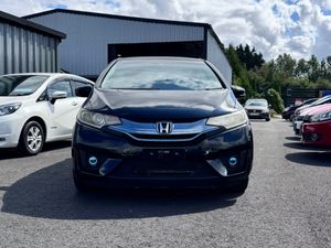Honda Fit 2014 hybrid - Image 2