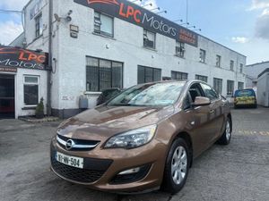 Opel Astra 2016 Low mileage - Image 4