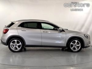 Mercedes-Benz GLA 180 Auto 1.6 PET - Image 2