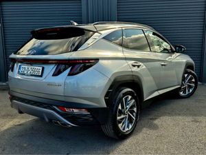 Hyundai Tucson IX35 EXECUTIVE PLUS 2TONE 5DR - Image 4