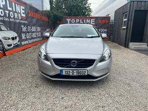 Volvo V40 1.6 D2 SE LUXURY NAV 115BHP 5 5DR 40 SER - Image 3