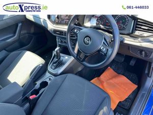 Volkswagen Polo 1.0 TSI Automatic, Reversing camer - Image 2