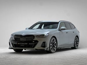 BMW 5 Series 530E Touring M Sport - Image 3