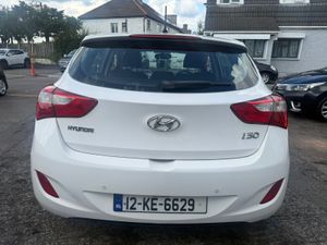 Hyundai i30 2012 - Image 2