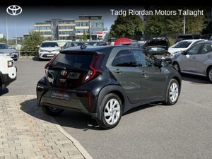 Toyota Aygo X DESIGN 4DR *** 1 OWNER FROM TADG RIO - Image 2