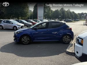 Toyota Yaris 1.5 HYBRID L/SPORT *** HEATED SEATS * - Image 4