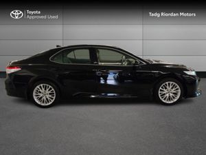 Toyota Camry HYBRID PLATINUM - Image 3