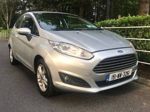 Ford Fiesta 2015  1.25 60PS Zetec - Image 4
