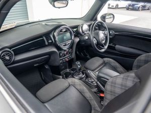 MINI Cooper D 1.5 Litre Diesel - Image 4