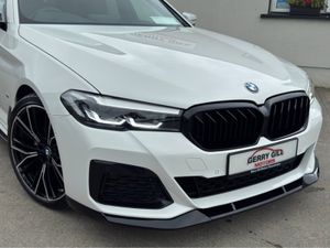 BMW 5-Series M SPORT MHEV AUTO 520D * KITTED * - Image 3