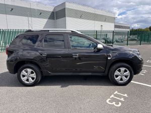Dacia Duster 1.0 PETROL, COMFORT MODEL, LOW MILEAG - Image 2