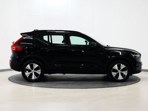 *63* 2022 Volvo XC40 1.5 recharge plus auto - Image 3