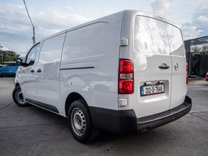 212 Opel Vivaro 1.5d/1 Owner/New CVRT/Warranty - Image 3