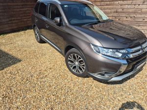 Mitsubishi Outlander 2016 7 Seater 4wd - Image 2
