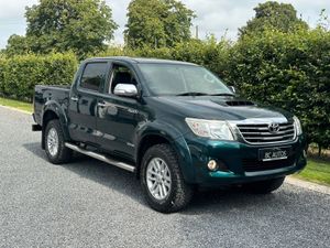2015 Toyota Hilux 3.0 Invincible Auto 5 Seat N1 - Image 2