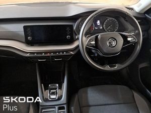 Skoda Octavia Octavia AMB 2.0tdi 115HP DSG - Image 4