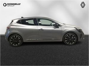 Renault Clio Hatchback Techno - Image 4