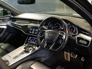 2021 Audi A6 40TDI S-Line Black Edition - Image 3