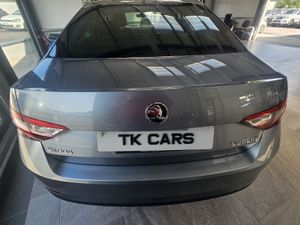 18 SKODA SUPERB 2.0TDI SE TECHNOLOGY - Image 3