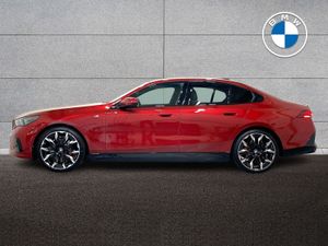BMW 5 Series G60 530E M Sport PRO Saloon XB1 - Image 4