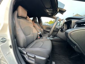 Corolla Sport - High Spec - €2,000 Scrappage Bonus - Image 2