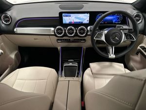 Mercedes-Benz EQB Eqb250 Progressive Line  7seats - Image 4