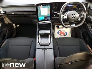Renault Austral E-tech Hybrid 200 Techno Esprit A - Image 2