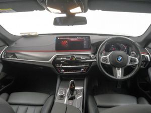 BMW 5 Series 520d M Sport Saloon - Image 4