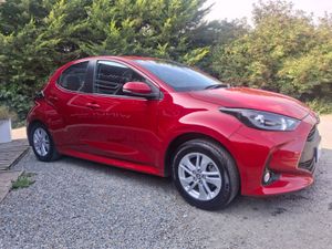 Toyota Yaris 2022 - Image 2