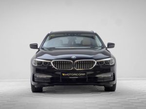 BMW 5 Series 520D Touring - Image 2
