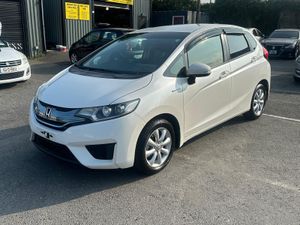 HONDA FIT 2014 1.5L HYBRID LOW MILES HALF LEATHER - Image 2