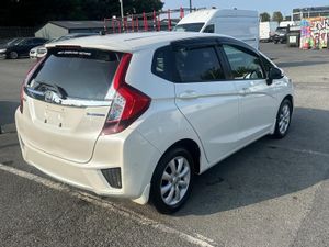 HONDA FIT 2014 1.5L HYBRID LOW MILES HALF LEATHER - Image 4
