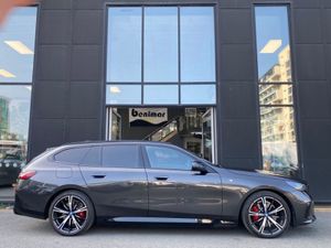 BMW 5 Series Touring 530e M-sport Pro Auto (phev) - Image 4