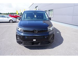 Opel Combo sportive 8 speed automatic - Image 3
