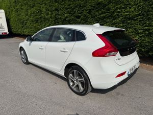 Volvo V40 2015 SE 1.6D LEATHER NEW NCT - Image 4