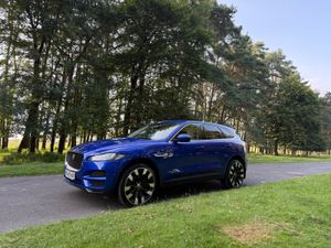 Jaguar F-Pace 2019 AWD Prestige - Image 3