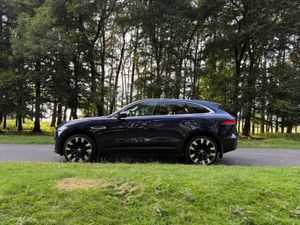 Jaguar F-Pace 2016 AWD Huge Spec - Image 4