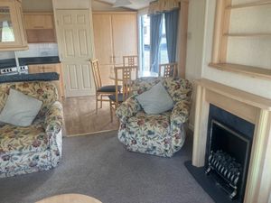 AFFORDABLE WINTER PACK 2 BED WILLERBY ASPEN - Image 3