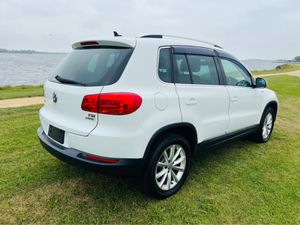 Volkswagen Tiguan Lounge Model 1.4 - Image 3
