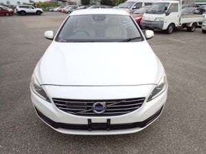 Volvo S60 2.0 D4 SE LUXURY PLUS DIESEL AUTOMATIC / - Image 2