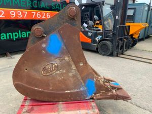 24" GEITH DIIGING BUCKET.....80mm PINS........... - Image 4