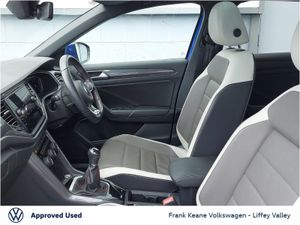Volkswagen T-Roc Sport 1.5tsi 150BHP  rear View C - Image 4