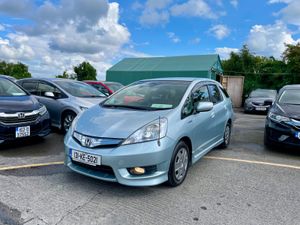 HONDA FIT SHUTTLE 2013 /1.3, HYBRID/ - Image 3